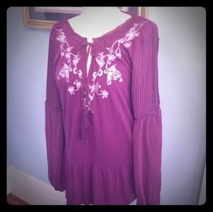 WhiteHouse BlackMarket MagentaTunic M Embroidery